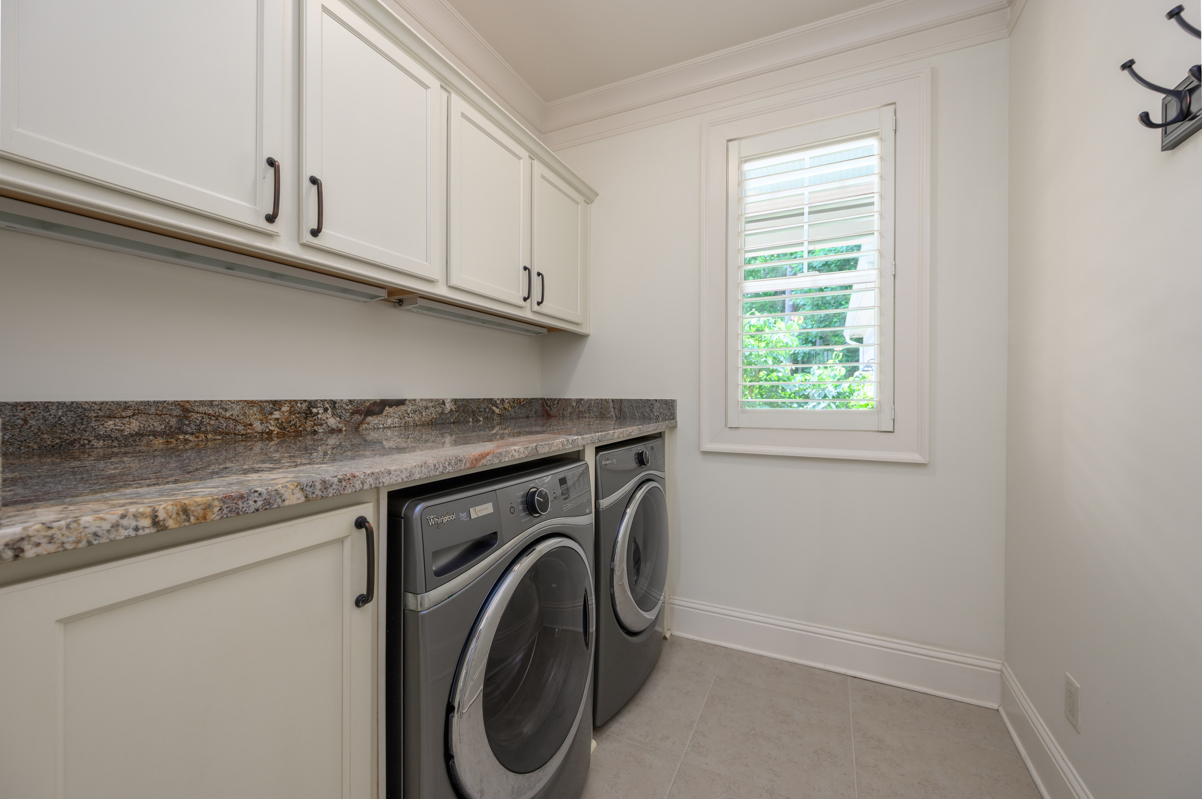 1080 Club Pointe Circle image 19